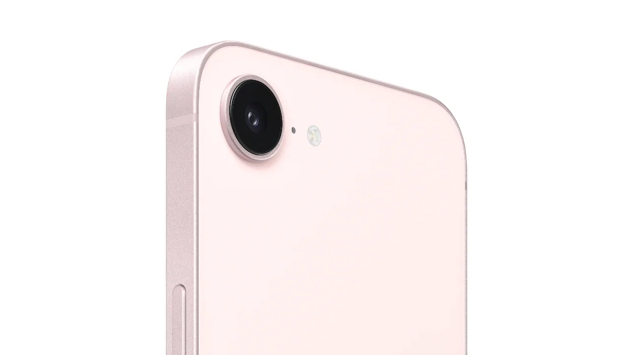 Apple iPhone 17e 256GB Soft Pink – UAE Version (TDRA) view 3